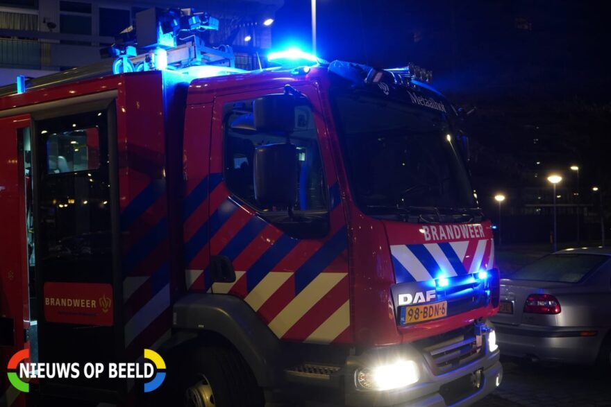 Uitslaande brand in loods Harregatplein Zuidland -..