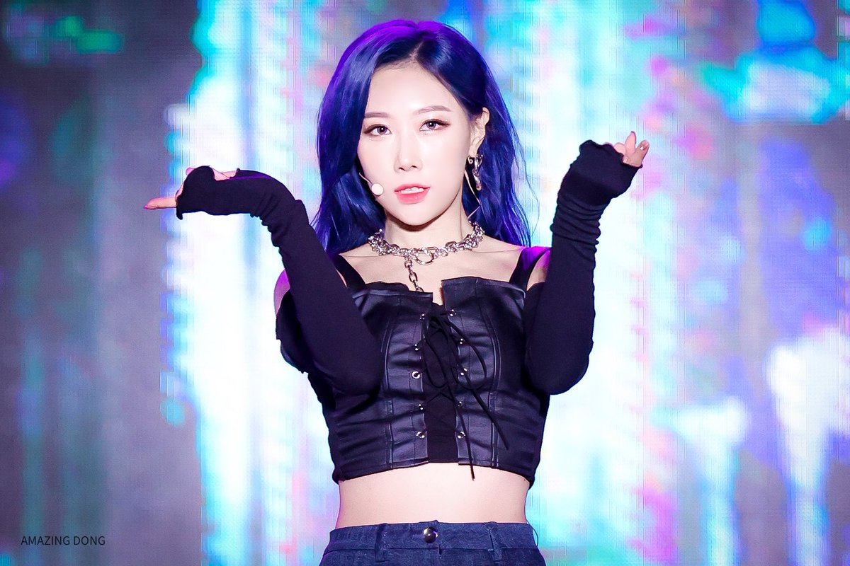 AMAZING_DONG's tweet photo. 201031 KMDF

동동 잘해ㅠ
@hf_dreamcatcher

#드림캐쳐 
#DREAMCATCHER 
#한동 
#HANDONG https://t.co/m8qVVd2lNI