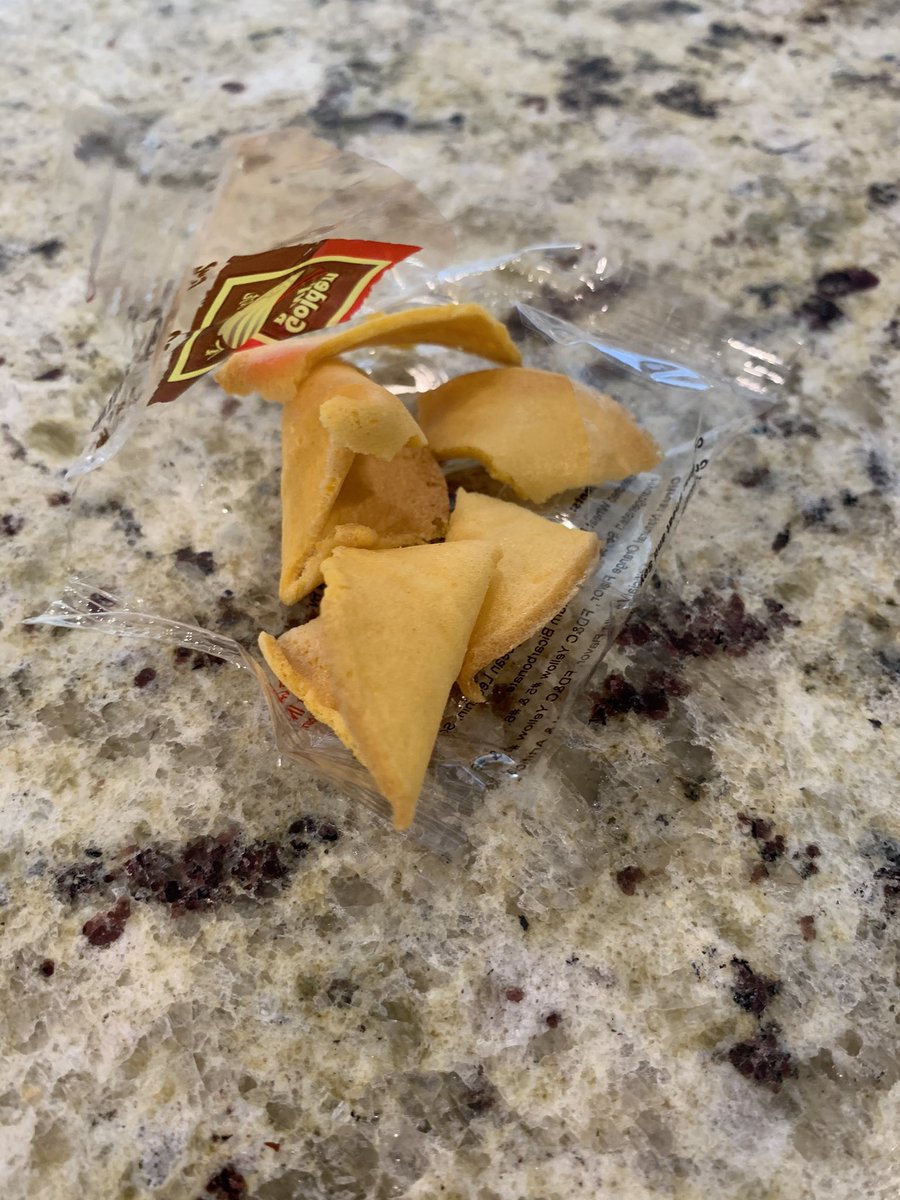 hood09009's tweet photo. It was empty! How un-fortunate! https://t.co/ix8vEa5EHY