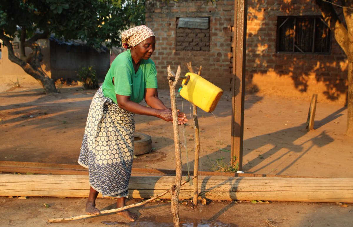 A major milestone has been hit! Congratulations to our Mozambique partners, <a href="/VillageWater/">Village Water</a> and WATSAN, who have recently reached their 500,000th person with #safewater and #WASH facilities.

Here's to the next 500,000!

Below: Angelina, the 500,000th person
ow.ly/Ryff50C69j7