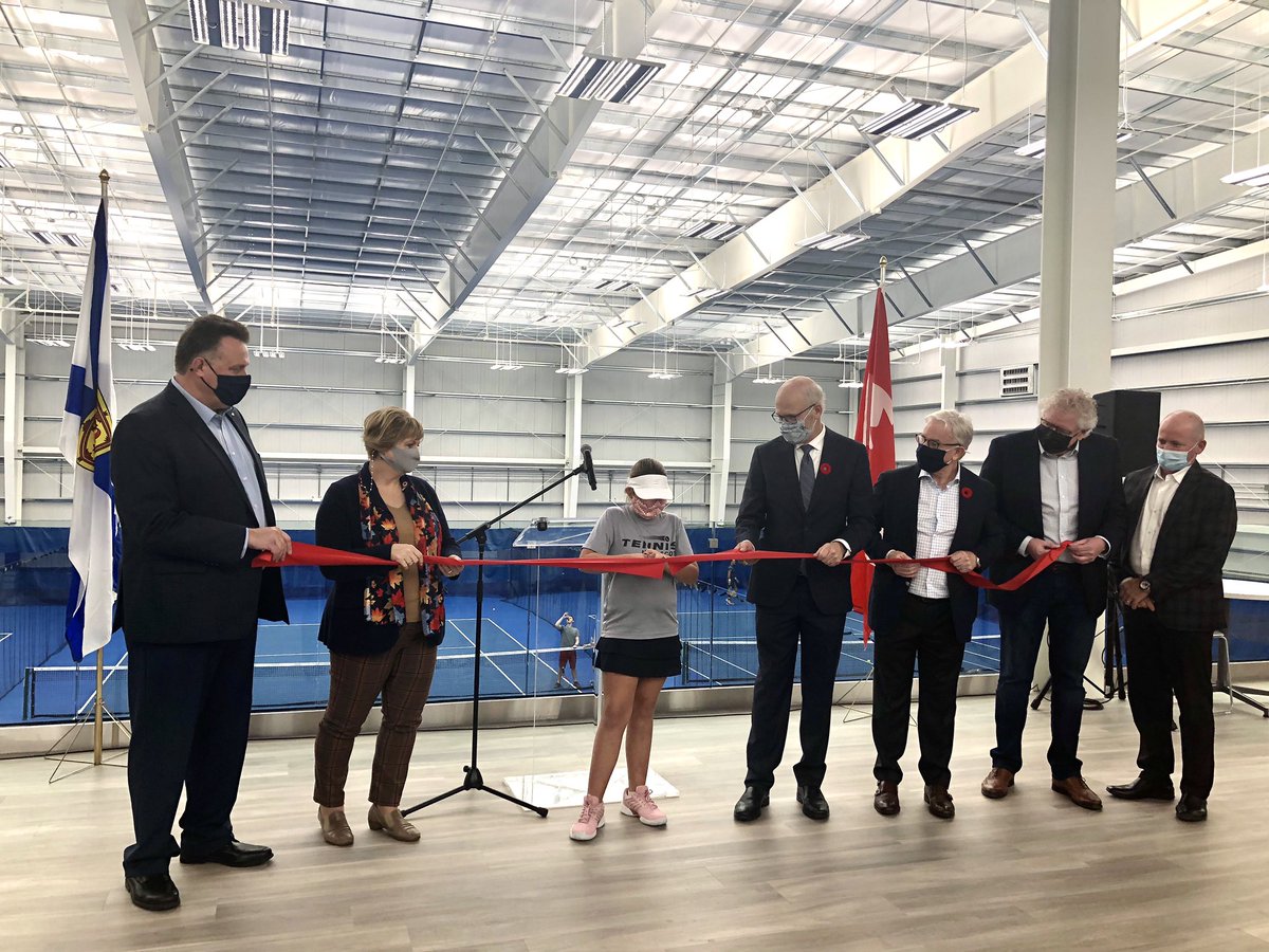 MikeSavageHFX's tweet photo. The new @AtlanticTennis Centre is truly spectacular. Everyone is welcome at this state-of-the-art  facility that will help us grow the sport of tennis in Atlantic Canada. Thank you to all supporters @nsgov @canada @hfxgov @TennisCanada @TennisNovaScoti 🎾 https://t.co/o09TxQ7JBb