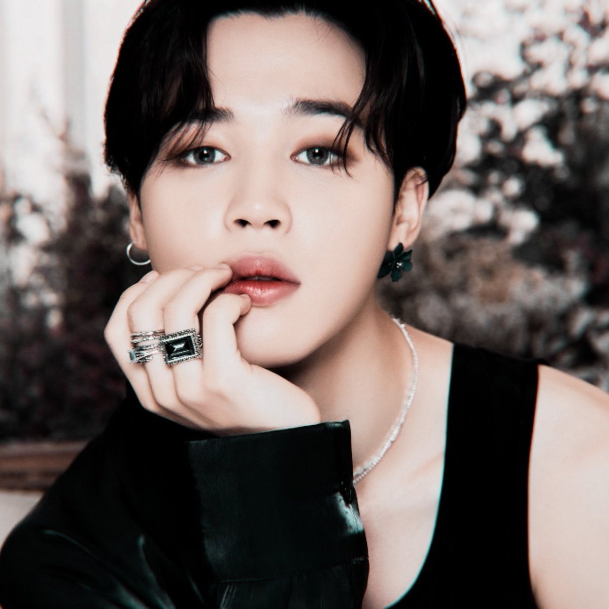 flterminnie's tweet photo. જ 𝐅𝐈𝐋𝐓𝐄𝐑 ، (필터)  
› mıx the colors of the pαlette  ɞ  

[#ARSD #ARMYSelcaDay @BTS_twt] https://t.co/2yI66WRmf9