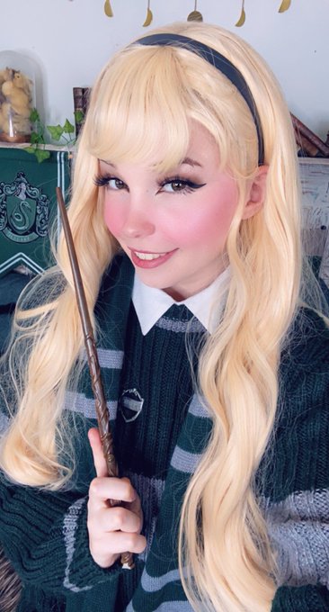 2 pic. Come slither-in to my pussy 🐍https://t.co/a9xZ0f1gXu https://t.co/FO1s2DAFjN