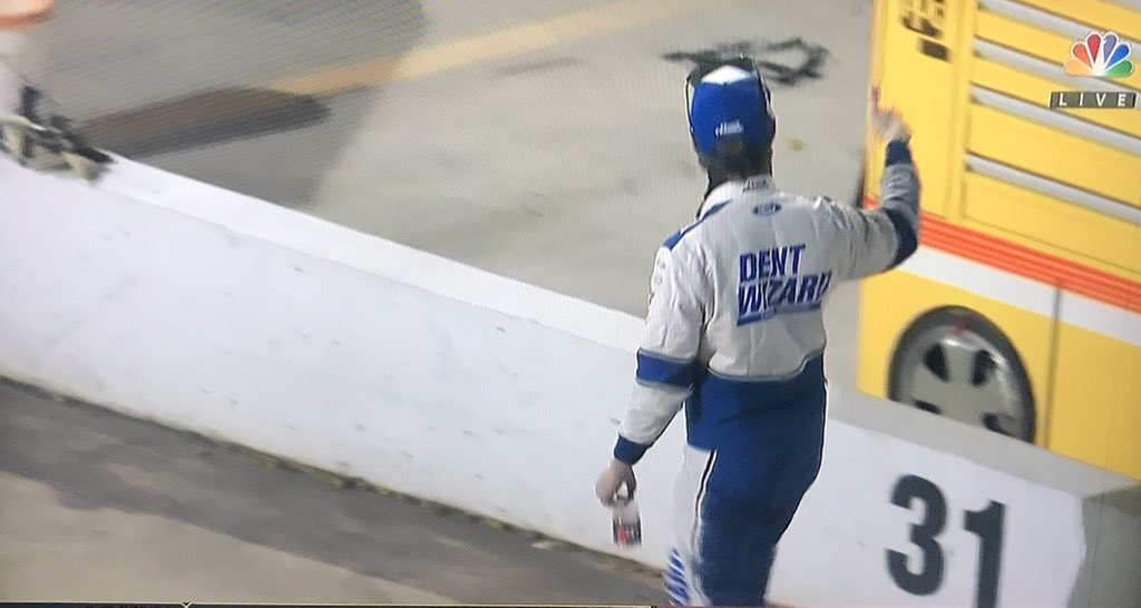 McGuireSuzette's tweet photo. I am Super Proud of @keselowski , Jeremy Bullins & the #2Crew They fought to the bitter End & Prevailed πͺ Brad was Working IT π― like there was no tomorrow! This is BKβs Year! π #BK2Fan4Life πβ€οΈ #ChampionshipBound2020 π #GoingFor2In2020 πππΊπΈπΊπΈπ π https://t.co/6KVSknX0C1