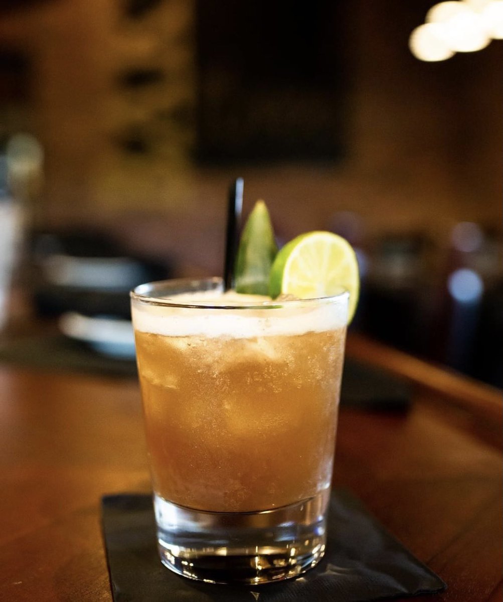 BakerStreetFTW's tweet photo. 30% off all Craft Cocktails and Martinis for #MarkdownMonday! https://t.co/9L53yfuSHG