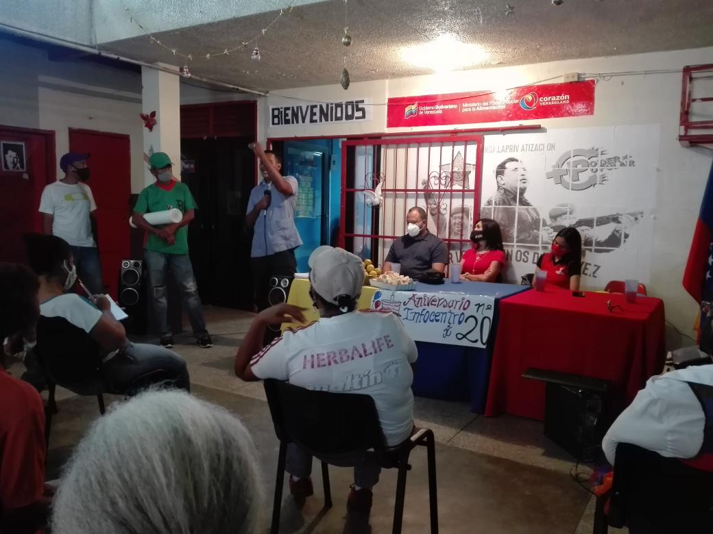 Infocarabobo1's tweet photo. Marcos Cordero "Las Mesas Técnicas de Telecomunicaciones organizadas aportan soluciones a las Comunidades con la innovación Comunal" #Los20DeInfocentro 
@NicolasMaduro 
@Mincyt_VE @salaprensaCantv @Gabrielasjr @efrain_marin79 https://t.co/SbKkpM68hJ