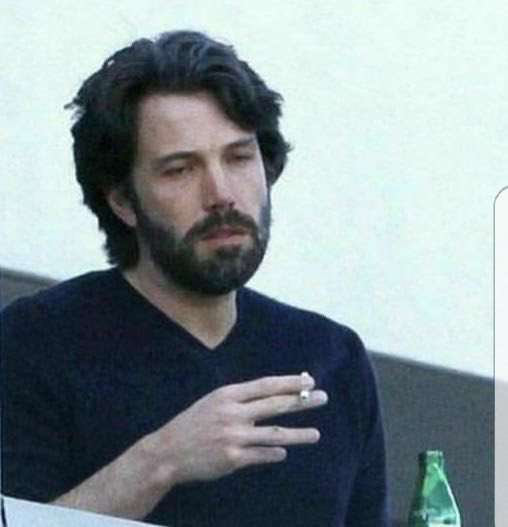 velvetaches's tweet photo. when you’re trying to not fall for somebody and then they make you compare the size of your hands https://t.co/jP7H38vgyg