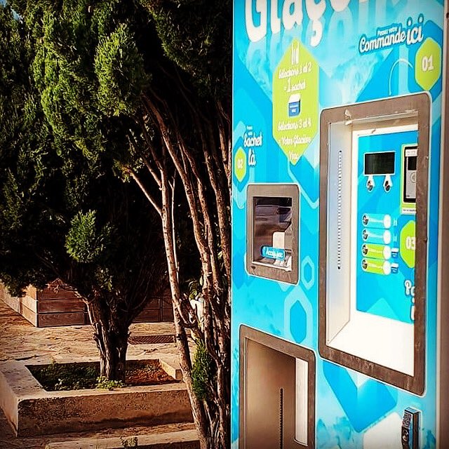 KioskIce's tweet photo. Kiosk'ice...
Premier distributeur automatique de glaçons en Europe,  "made in France " 24h/24.. 7 jours sur 7, respectueux de l écologie...
Une prestation utile que vous pourrez offrir à votre clientèle...
Alors n hésitez plus.... passez commande pour la saison prochaine.... https://t.co/lF1ICs3QCg