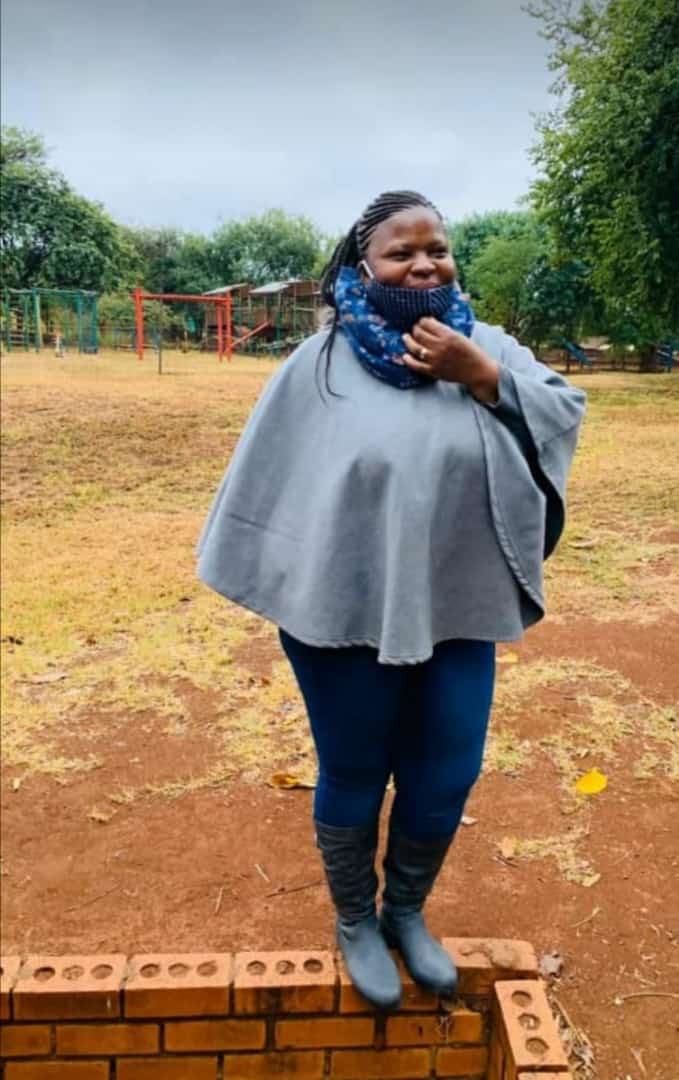 chadaabigail2's tweet photo. Please help us find my Aunt (Makhadzi) Lucy Rambevha and her 3 daughters Rotakala, Mulweli and Rolivhuwa Rambevha. They were last seen tuesday /wed last week venda Thohoyandou Please contact 0784064598.🙏🏾🙏🏾🙏🏾🙏🏾 https://t.co/EWiedCWEvx