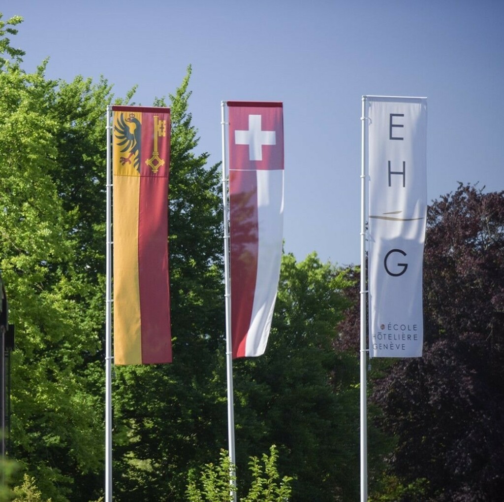 Ecole Hoteliere De Geneve Ehgnews Twitter
