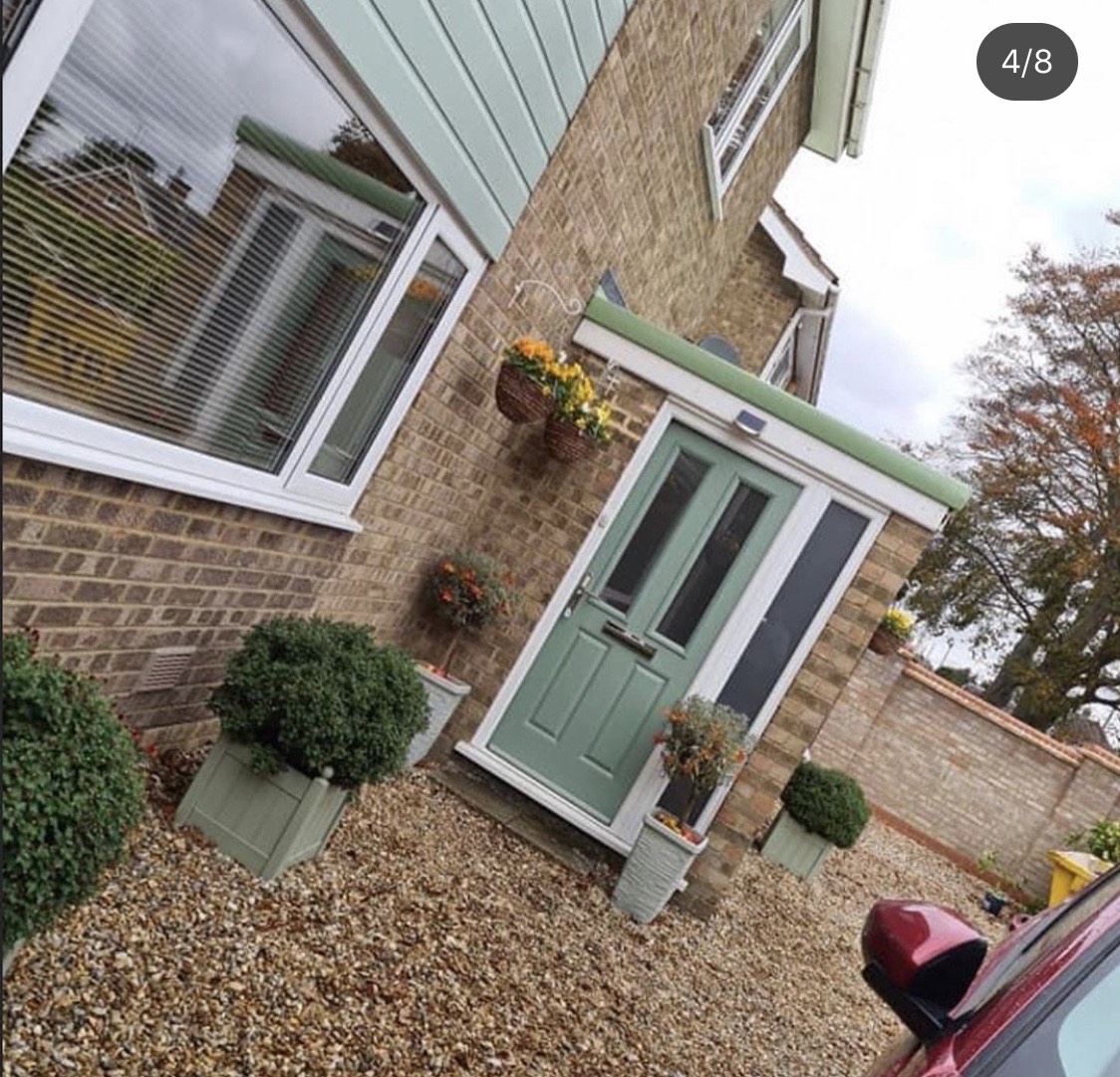 TopsealSystems's tweet image. Great work from Norfolk Flat Roofing Solutions who have used Topseal to complete this fantastic domestic flat roof in keeping with the theme of the property.

#flatroof #flatroofing #grproof #fibreglassroof #topseal