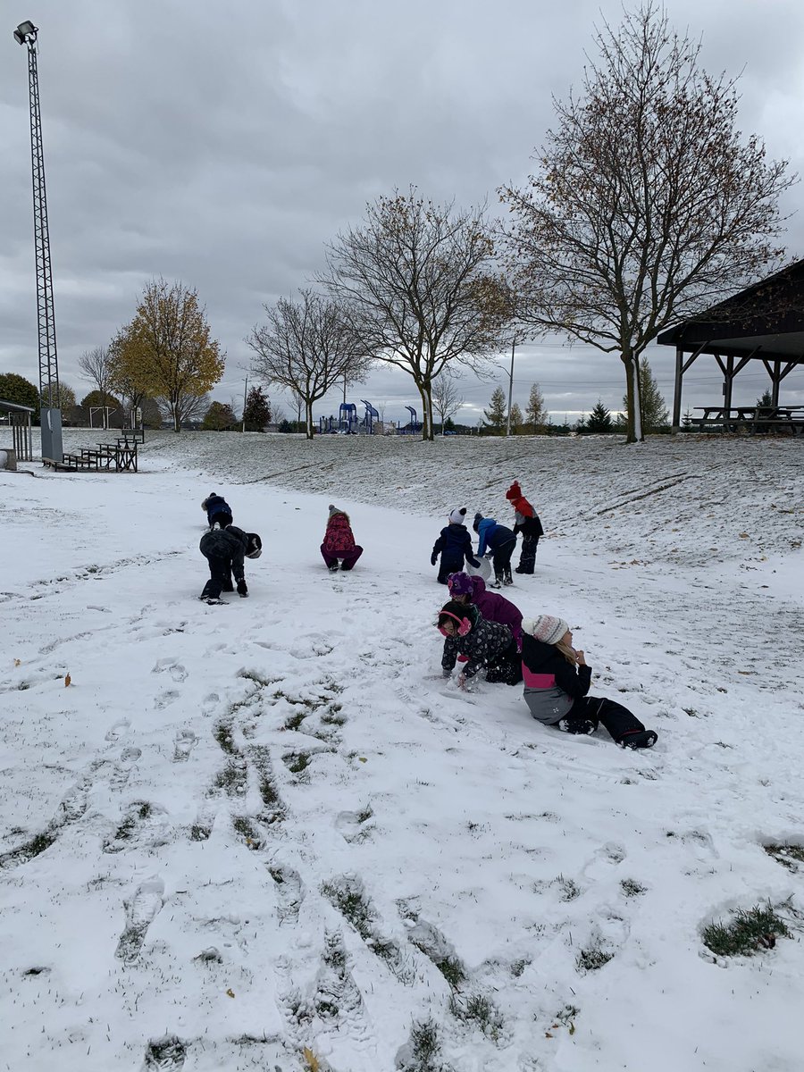 MrsMcDclass's tweet photo. Monday fun @LittleFallsPS https://t.co/v7WNF7AWgc