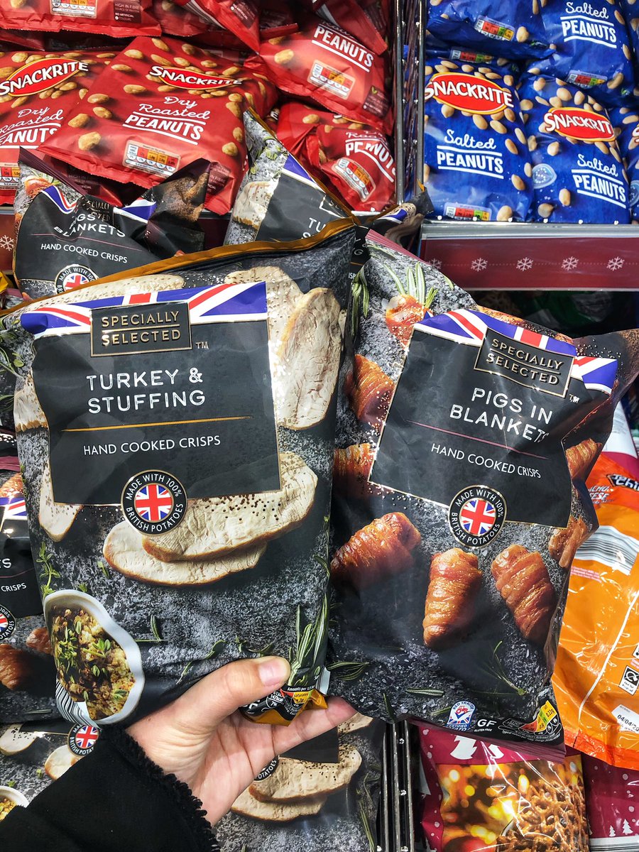 Christmas has landed at <a href="/AldiUK/">Aldi Stores UK</a> 🎄🙌🏼🎅🏻 some returning favourites this year! Mince pies, sponge puddings, Christmas puds &amp; Christmas crisps🤤 #glutenfree