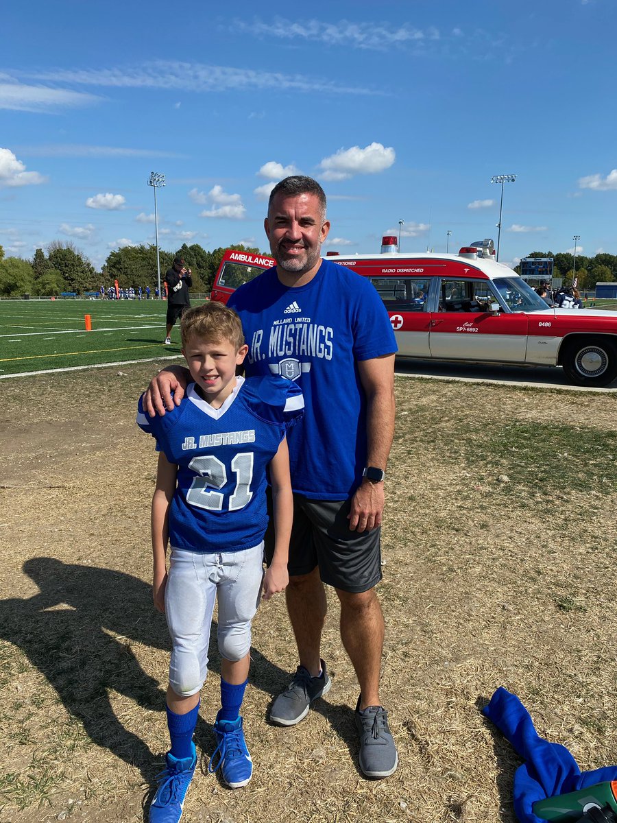 mrty21's tweet photo. That’s a wrap for the season. Grateful for the boys getting in a full season. Proud of all the boys and their growth. Really proud of Ryan and the season he had. He has learned that speed, leverage, and a high football IQ will take you a long way. @Ryan11075434 #jrmustangs https://t.co/nzJAcCqler