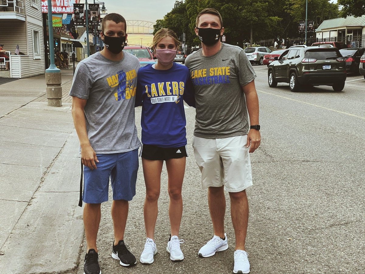 CeliaHacker's tweet photo. #COMMITTED🔵🟡 https://t.co/ihuxwFhAzd