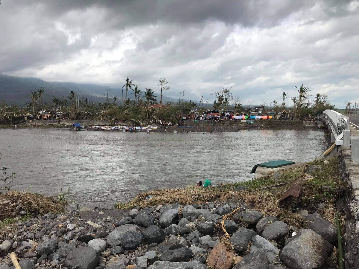 Typhoon  #Rolly/ #Goni is the strongest tropical cyclone  recorded this year. Read about  @WFP's work in the  #Philippines :  https://bit.ly/3oMBwuF  #RollyPH
