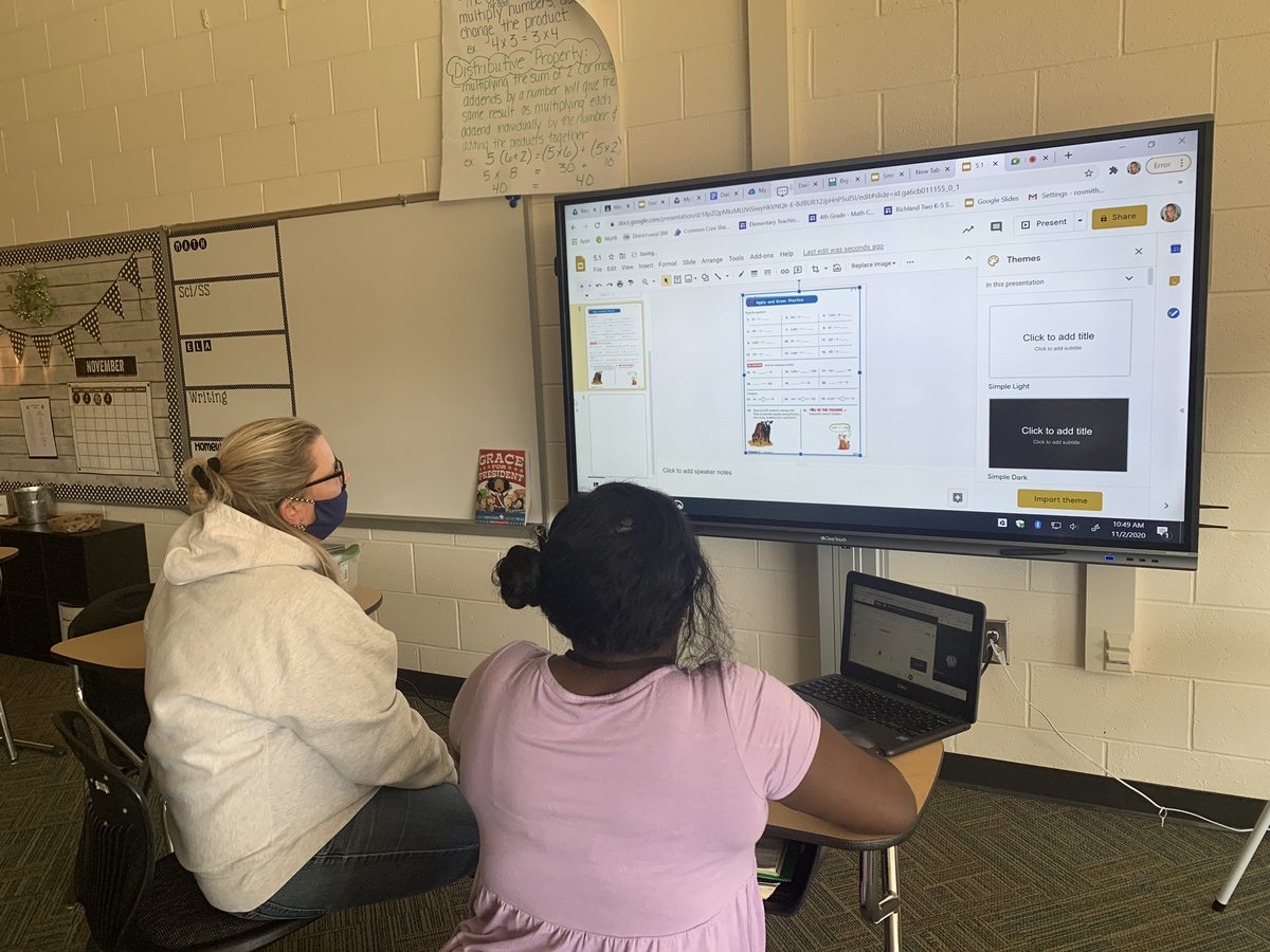 NTanner_tech's tweet photo. When teachers step in to provide other teachers “as needed tech PD” #myHeartIsFull #WeHelpOneAnother thank you @WilliamsLabs #r2tlc @RichlandTwo #LESlabs 🍋 https://t.co/ggemuFsC7m
