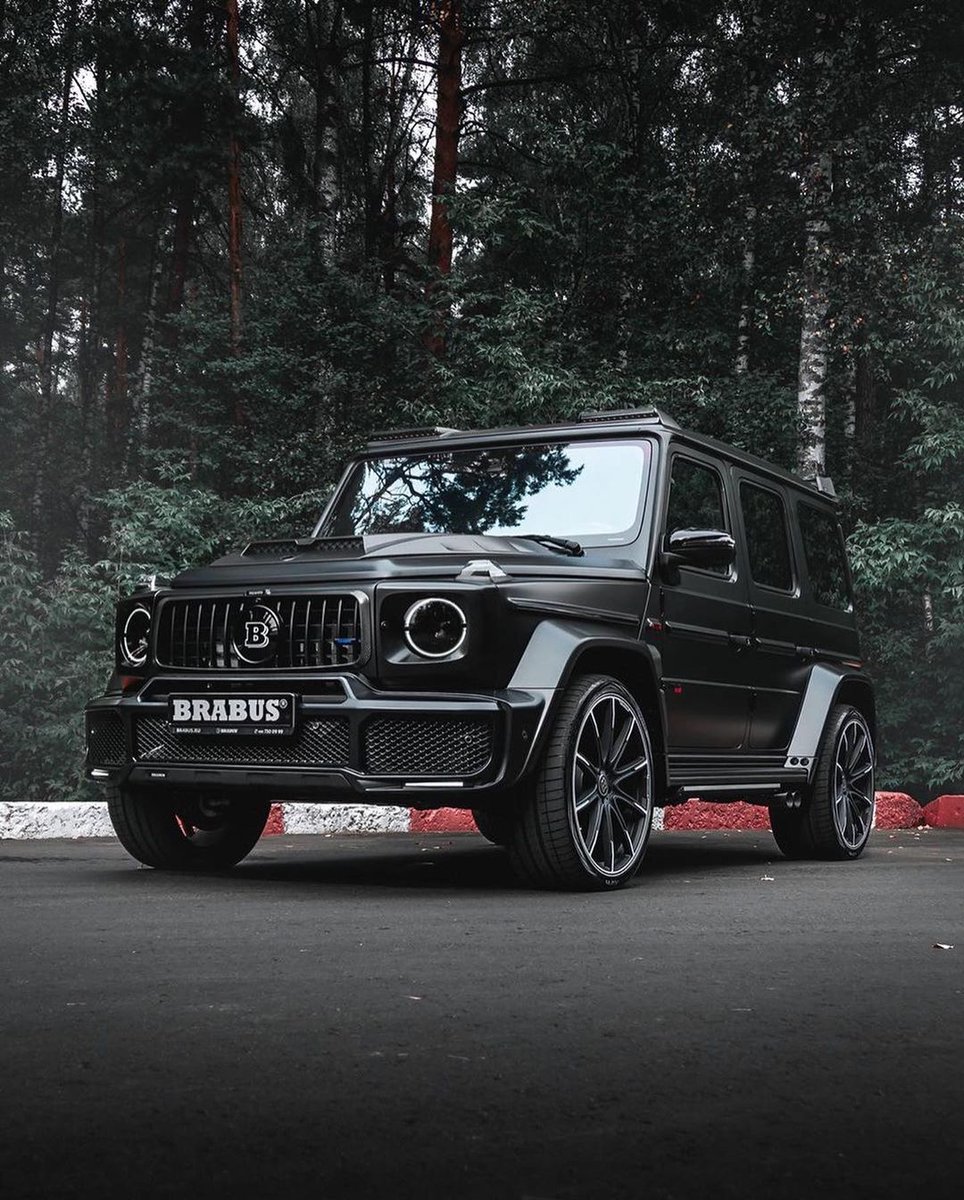 BiIlionaires's tweet photo. BRABUS 🍂 https://t.co/59OkzWbPd1