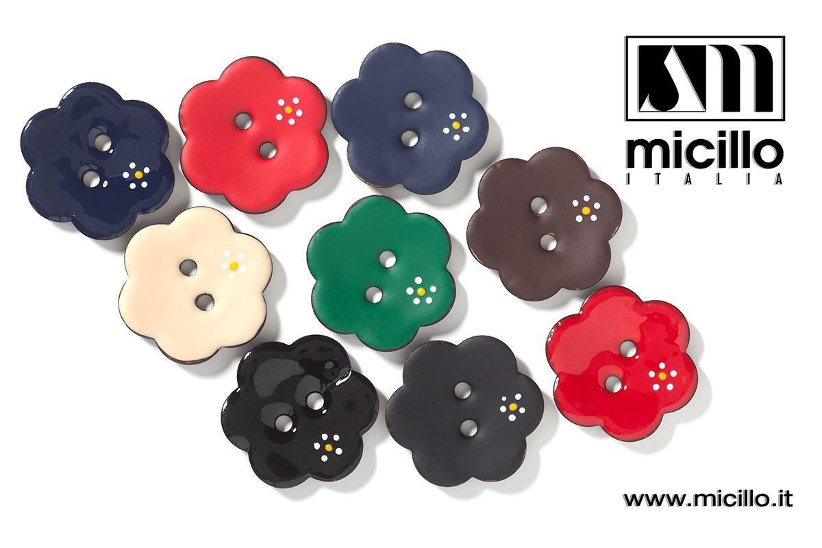 MicilloItalia's tweet photo. #NewCollection20202021 #micilloitalia #fur #madeinitaly #furs #furstagram #instafur #furlovers #fashion #abbigliamento #button #buttons #moda #NewCollection #New #NuovaCollezione #nuova #collezione #collection #flower #flowers #fiore #fiori #natura #nature #color #colors https://t.co/kLX0WLe6mO