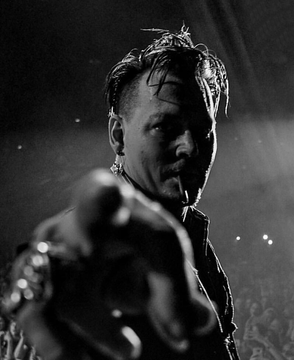 justiceforbenh's tweet photo. Retweet if you believe Johnny Depp deserves justice

#JusticeForJohnnyDepp
#AmberHeardIsAnAbuser https://t.co/h2gQOEidS9