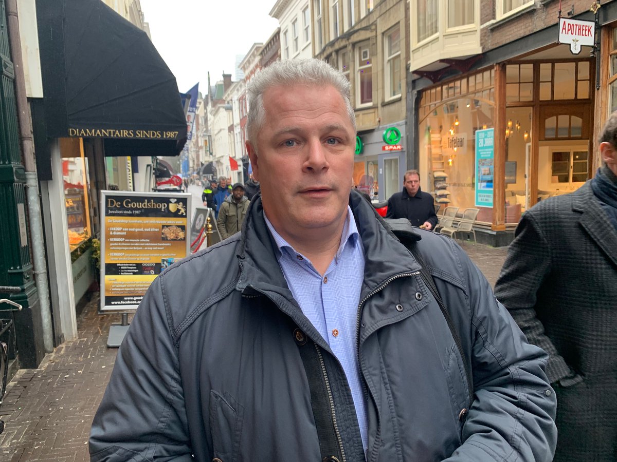 Nieuw #pensioenstelsel: Koolmees nodigt VCP niet uit bij vervolgoverleg, lees verder: 
vcp.nl/vcp-geweerd-bi… <a href="/2eKamertweets/">Tweede Kamer</a>