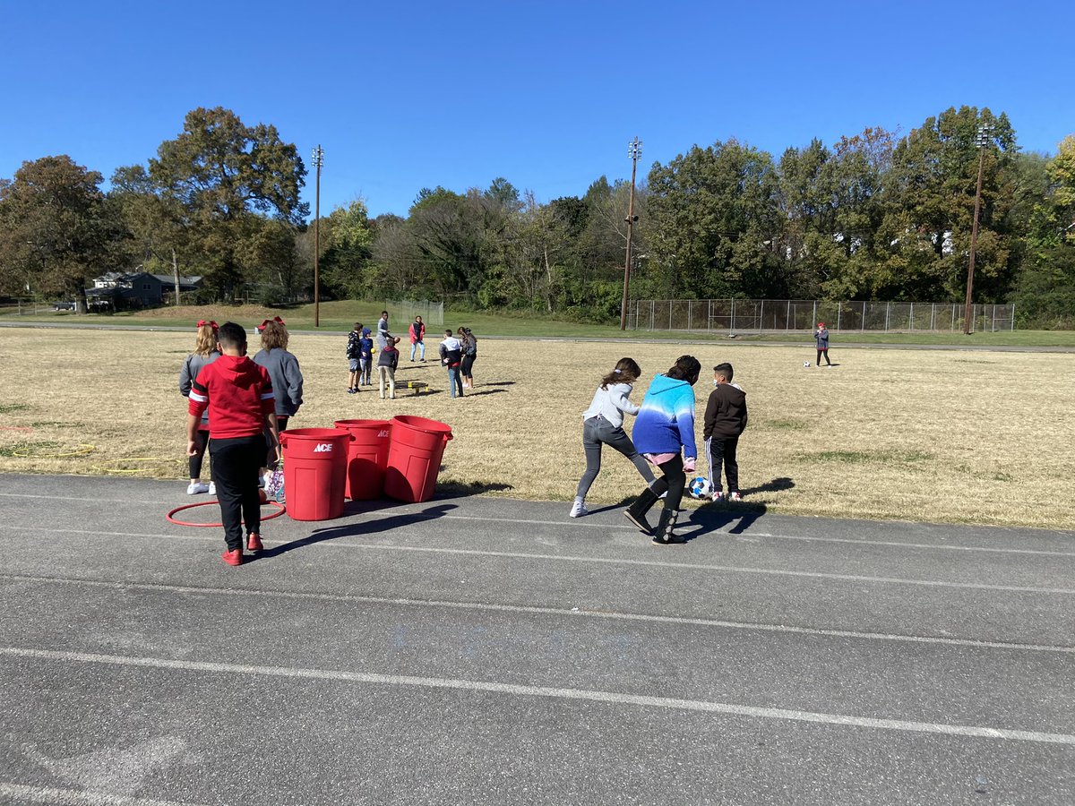 JMcDonaldKCS's tweet photo. Does it count as skipping if your principal is with you? @gmprincipal #couponbookprize https://t.co/Nack4P100l
