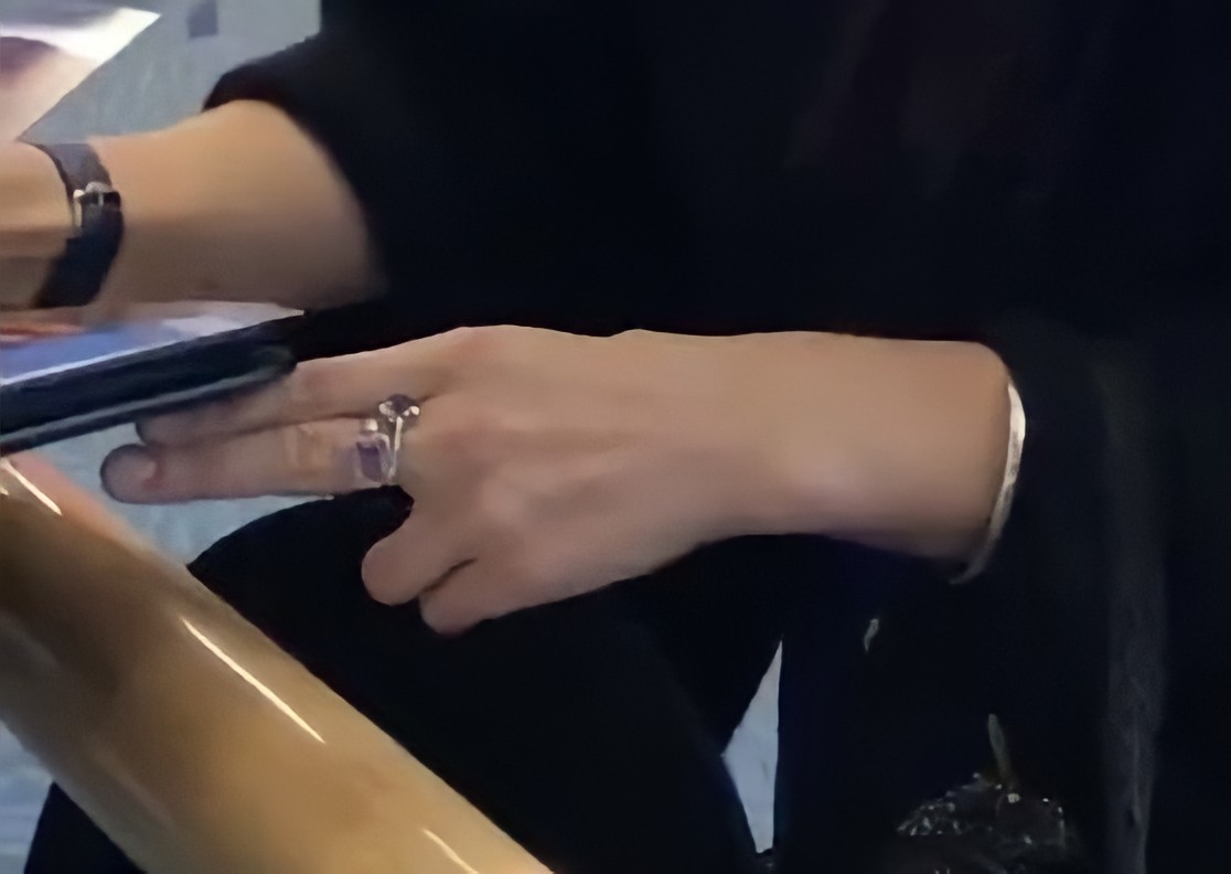 coffeeshib's tweet photo. it's that time of the day (thinking about Katie's hands) https://t.co/IoLIzSgJ1S