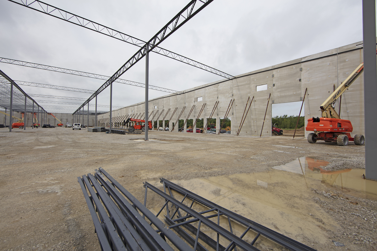 CountyMaterials's tweet photo. Our Insulated Sandwich Walls are tested for quality to ensure they’re ready for installation upon arrival. Offsite manufacturing saves costs and allows for quick delivery. 

https://t.co/EC8VrrTCvb #countymaterials #concrete #manufacturing https://t.co/yGb2js52LG