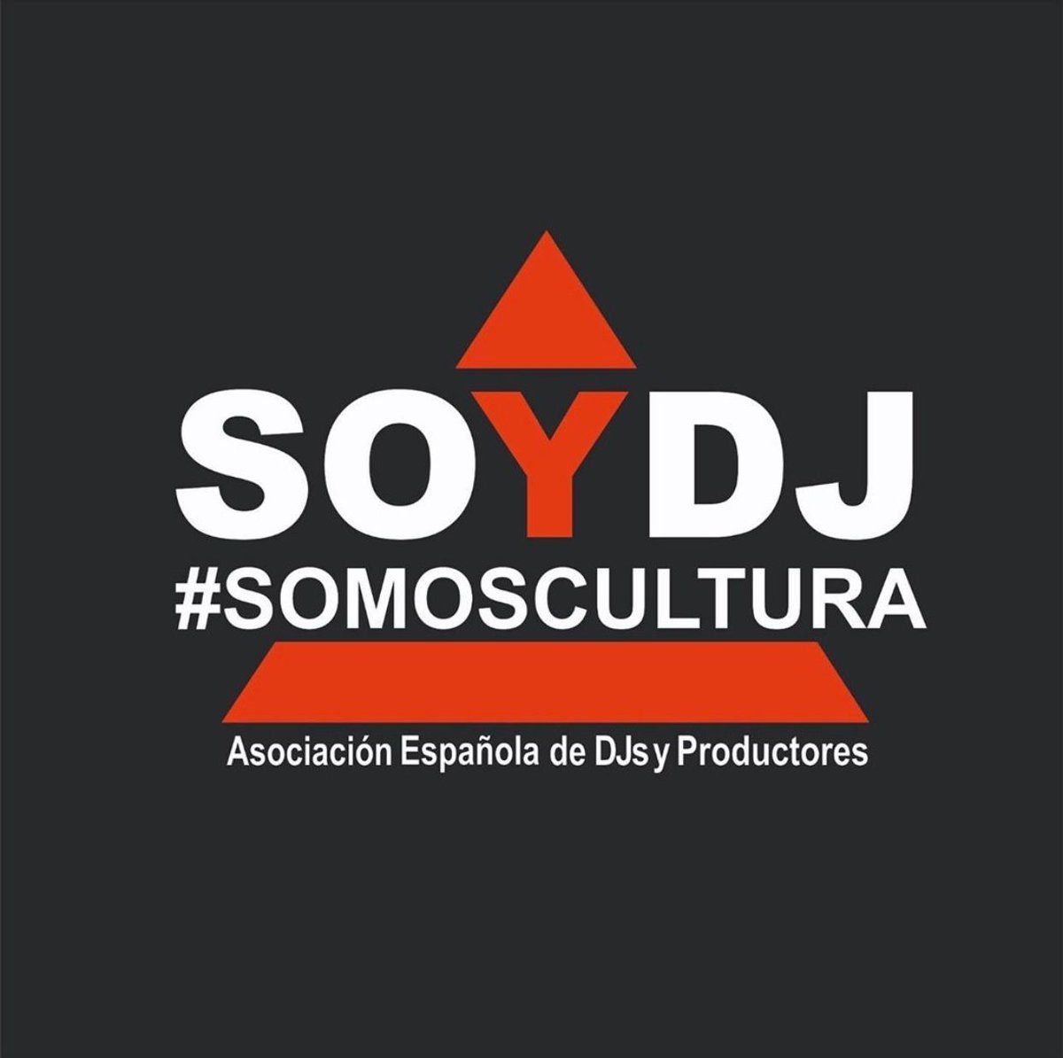 SpiritOfSivana's tweet image. #Soydj
#Somosdjs
#Seremosdjs
#Somoscultura

@Aedyp_