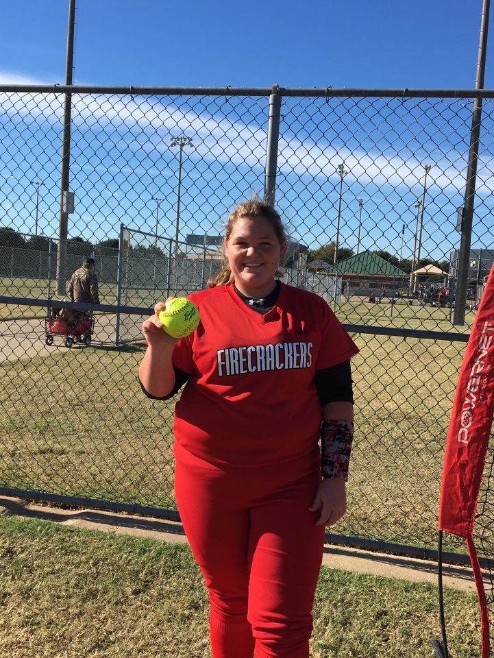 dfw_smith's tweet photo. Our 2022 Paige Ruddy of Graford High School was an absolute beast on the mound, she threw a shutout against Texas Black Widows to secure the 1-0 win. Nice job Paige, way to hold it down!! #firecrackersoftball #FIRECRACKERSDFW #firecrackersdfwsmith https://t.co/Hu1h4rPw9v
