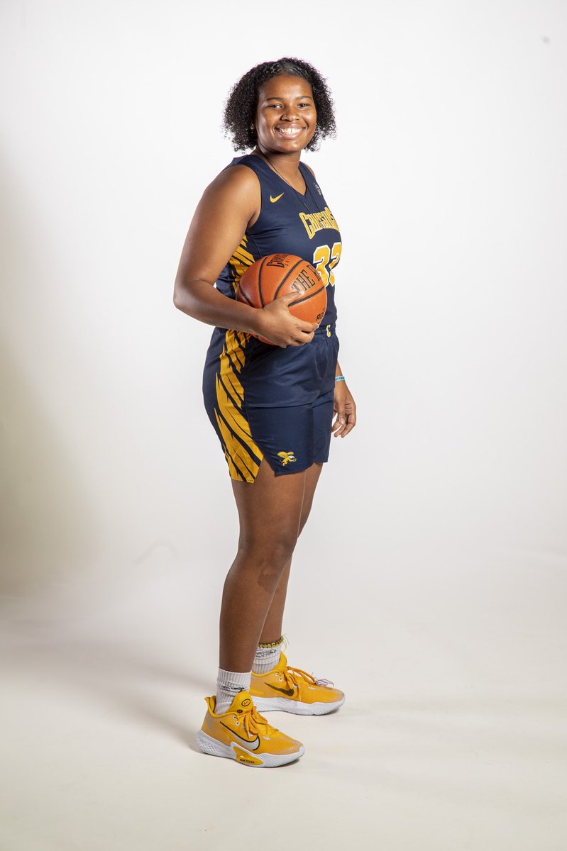 GriffsWBB's tweet photo. New faces 🤩

#Griffs | #MAACHoops | #NCAAW https://t.co/qCs9Zzpg0W