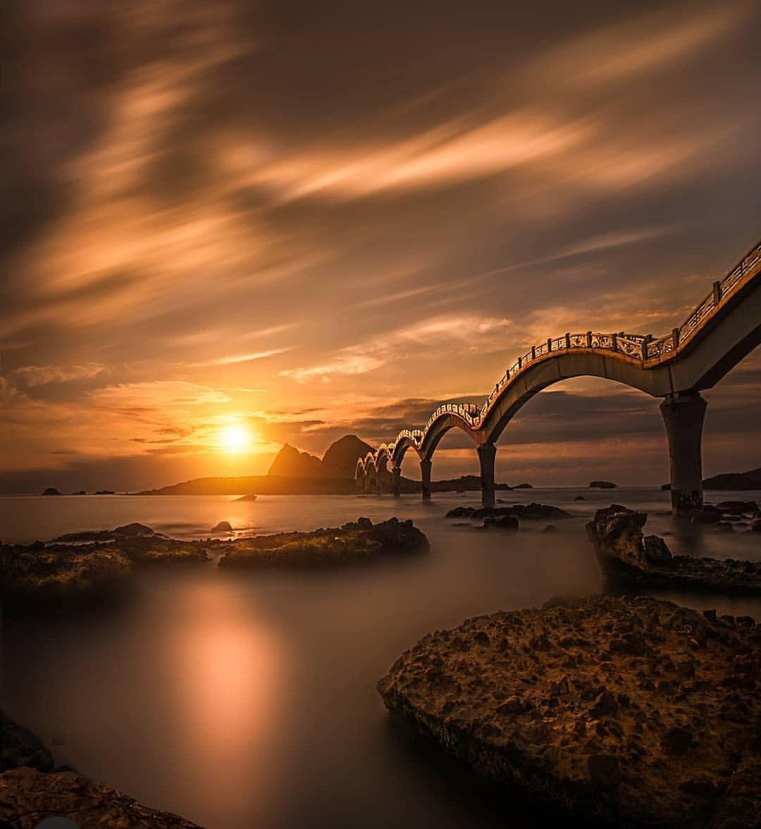 Grüße alle meine Twitter Freunde.🤗
Wünsche euch einen glücklichen und entspannten Montagabend.
⭐⭐⭐⭐⭐⭐⭐