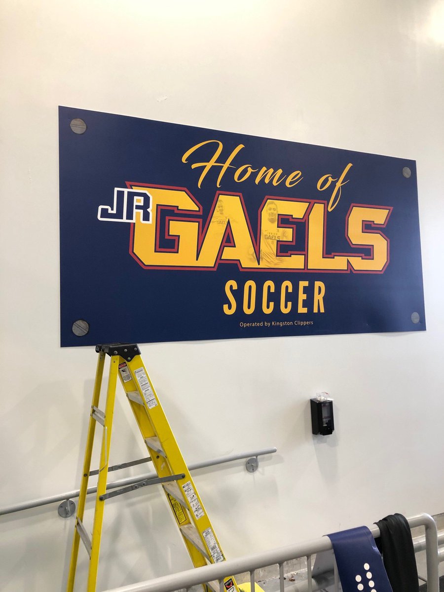 Love the new signage @JrGaelsSoccer ! If you’re looking for a COVID safe, indoor artificial turf space this winter for your group - give them a call at the Alliance Sportsplex!