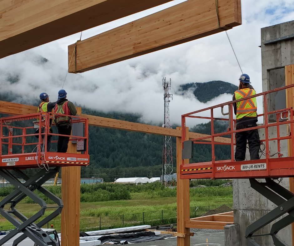 seagatetimber's tweet photo. #TeamSeagate in action, taking the initiative to problem solve and work collaboratively within the project team while delivering a finished product that exceeds expectations! https://t.co/Z9zKbFEBua