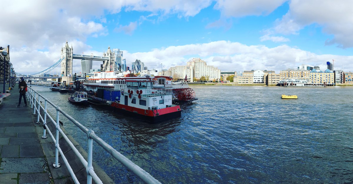 AdrianMedeiros's tweet image. Nice day of work in London!
Ótimo dia de trabalho em Londres
#teach2race 
#precisiondriver 
#precisiodriving 
#london 
#towerbridge 
#panoramicphotography