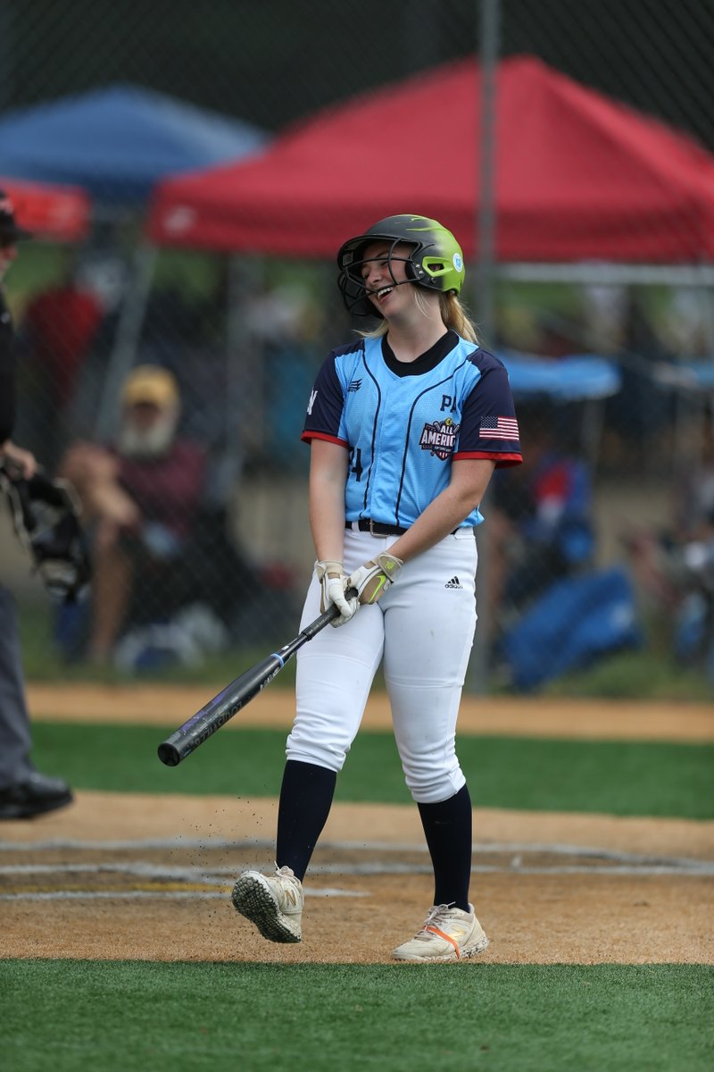 softball_youth's tweet photo. The face you make when it is already November and Christmas is in 53 days... #WhereDidOctoberGo https://t.co/uhlahYdZ5W