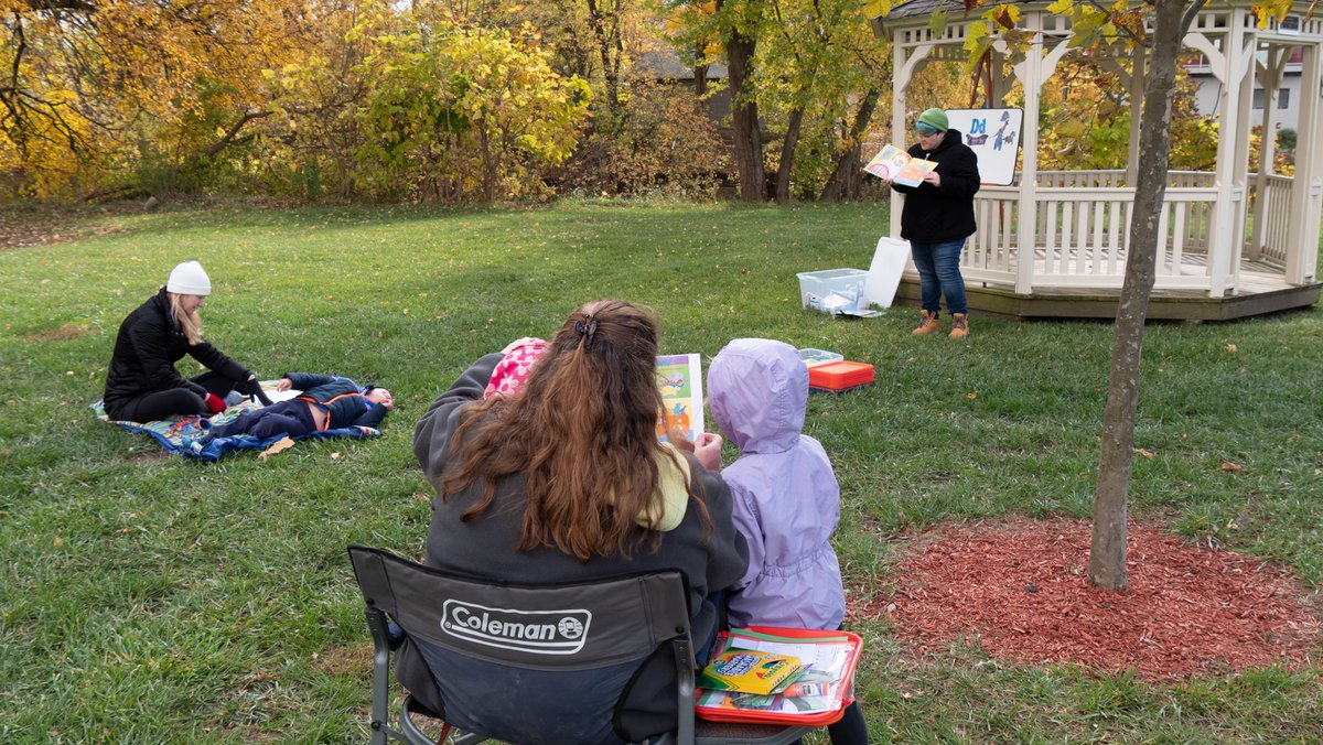 pplmedia's tweet photo. Do your kiddos love stories?
Bring them to Alphabet Town Storytime every Friday @ 1:00 pm at River Park Square! #ppl #alphabettown #storytime @plymouthpark https://t.co/4dYdhYypHt
