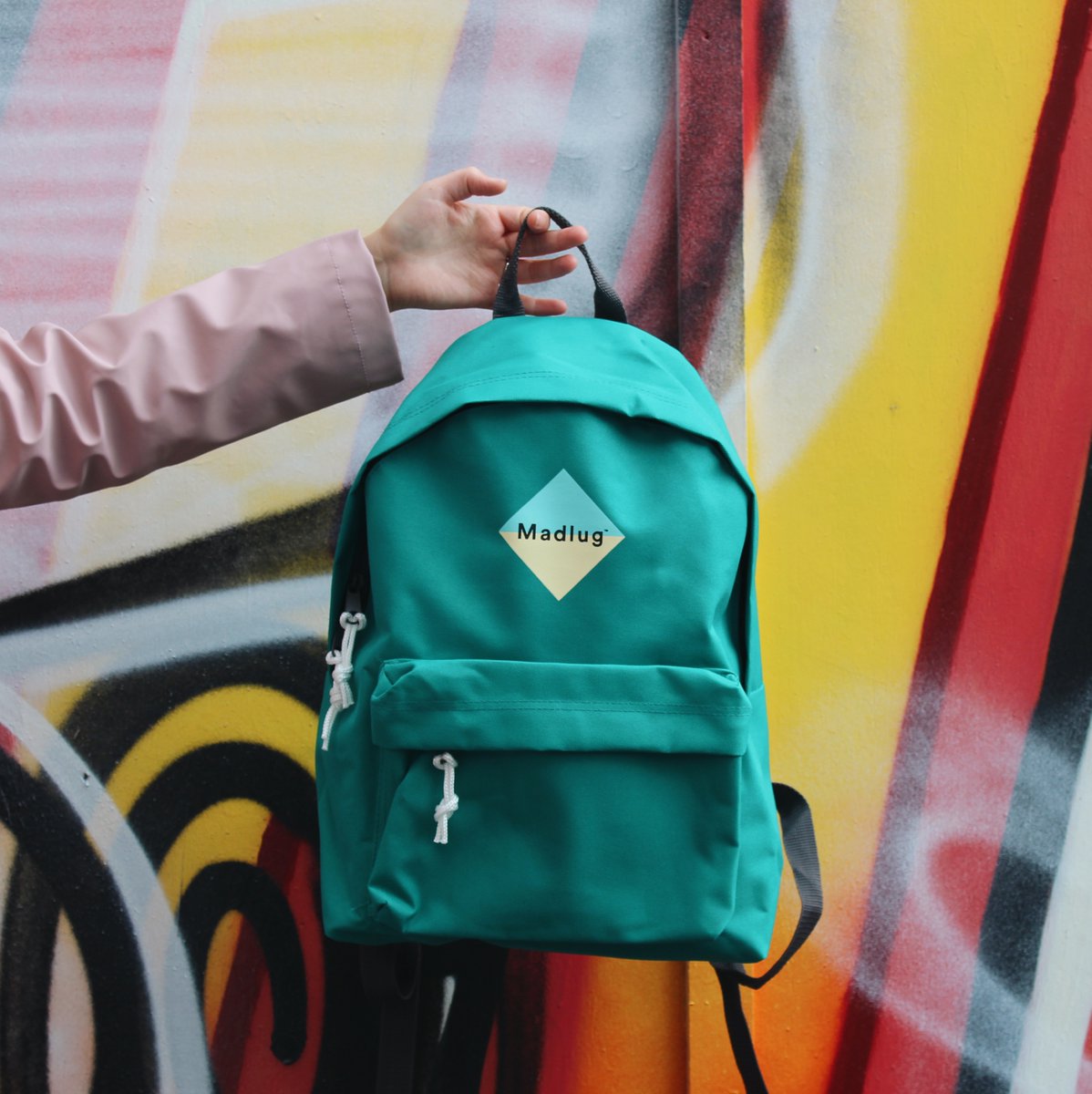 wearemadlug's tweet photo. Help your friends and family stand out this Christmas🎁

Gift a Madlug Bag this Christmas and with every bag purchased, a pack away bag will be given to a  child in care! https://t.co/rBfThte3ix