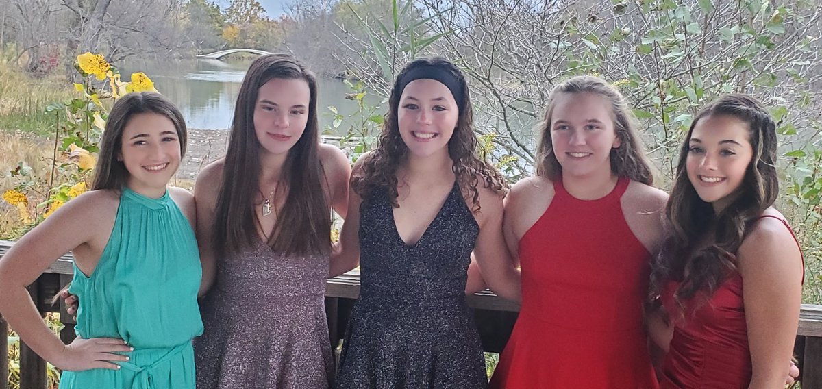 MichRageGold's tweet photo. Our softball girls clean up nice!! They got together for team bonding this weekend and decided to dress up due to not having a homecoming dance this year! https://t.co/LLtWUceUgs