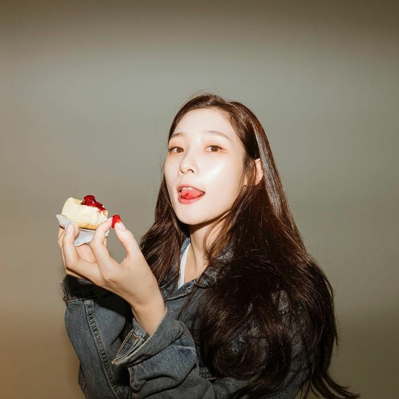 chaeyeourn's tweet photo. ㅤ

ㅤㅤㅤㅤㅤㅤㅤ  ㅤყoᥙr fᥲvorιtᥱ ᥣᥲttᥱ
                           ㅤ  ━━━━━━━ • • • • 
                             ㅤ𝐀𝐧𝐠𝐞𝐥𝐢𝐧𝐚 𝐄𝐝𝐫𝐚 𝐂𝐚𝐬𝐬𝐢𝐚
                            ㅤ━━━━━━━━━━━
ㅤ
ㅤ https://t.co/RP0w1bf3bg