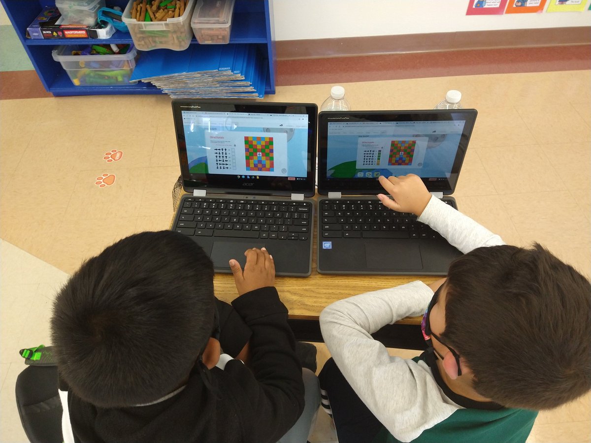 NSComputerTech's tweet image. @NSComputerTech 1st gr ss worked together to help eachother follow the sequence in @kid_OYO #colorbycode @EWSDTech @NorthSideEW