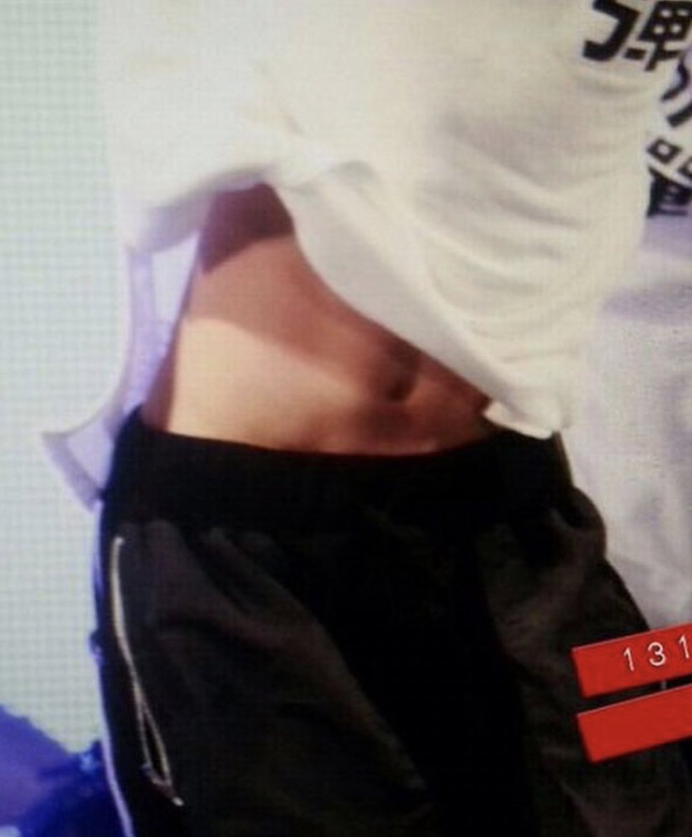 his tummy looks so cute, i wanna place kiss marks everywhere