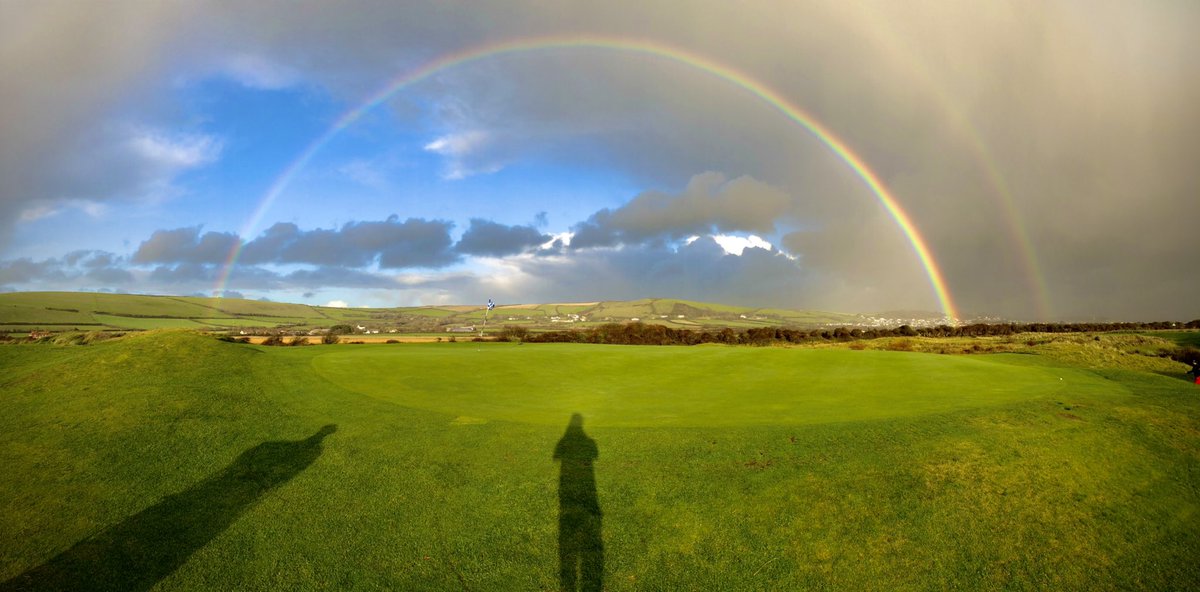 YGTRory's tweet photo. My best guess is that this was my last outing on a golf course in 2020. Who knows right? π€·ββοΈ 18 holes filmed with @4golfonline & @CoachLockey @SauntonGolfClub - Some funny challenges, games and mental wind to come! π¬π¬π¬π¬π¬π¬ #DidIHitThat https://t.co/rZo9RJXiK2