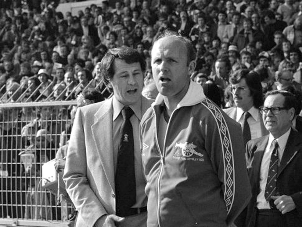 robertmdaws's tweet photo. #DonHowe and #BobbyRobson 1978 FA Cup Final https://t.co/zTFybOGlcY