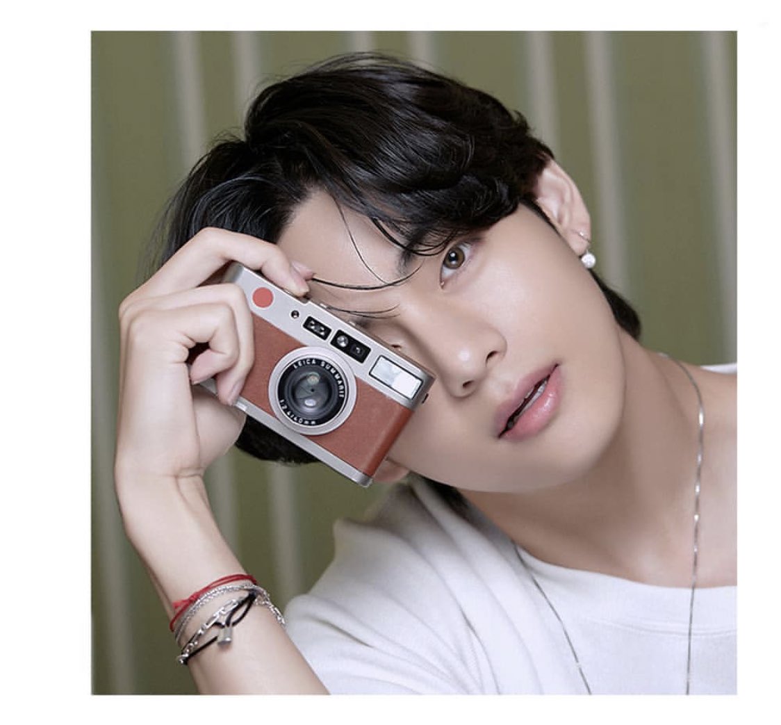 I'm voting for BTS for Favorite Duo or Group - Pop/Rock at the #AMAs <a href="/BTS_twt/">방탄소년단</a>