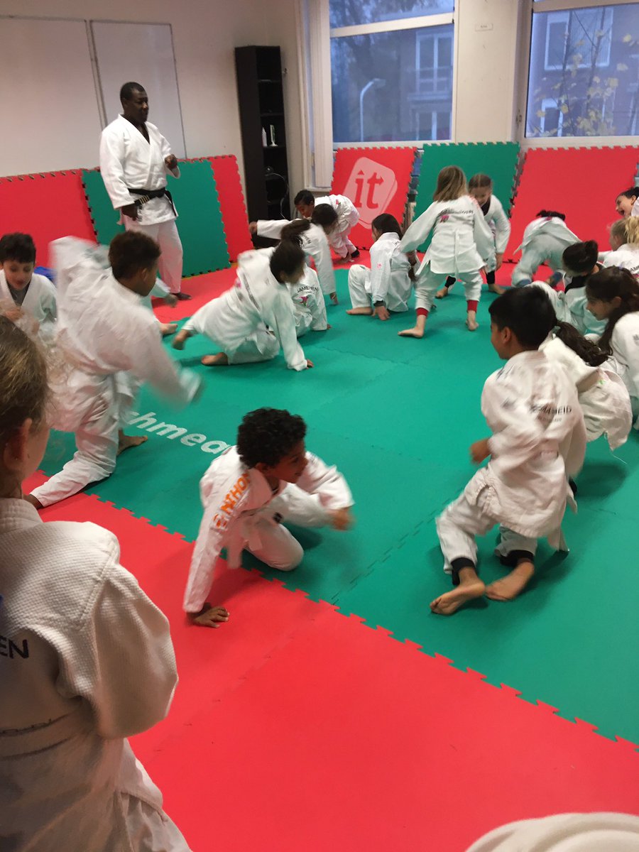 obsDePionier's tweet photo. Wat een geweldige judoles voor de groepen 3 t/m 8! Dankzij het Jeugdeducatiefonds! https://t.co/4ypJyU0Njy