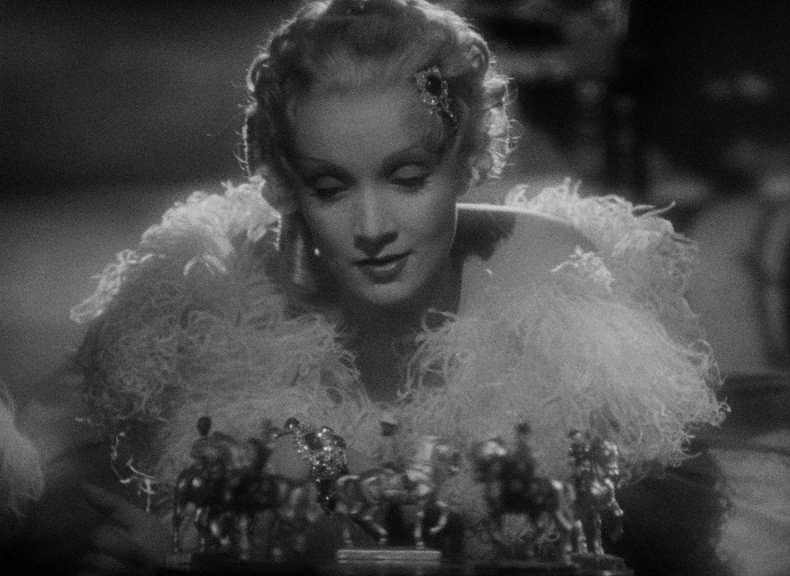 The Scarlet Empress (Josef von Sternberg, 1934)Horrible, crowded, rampant excess. An apocalypse movie disguised as a star vehicle.