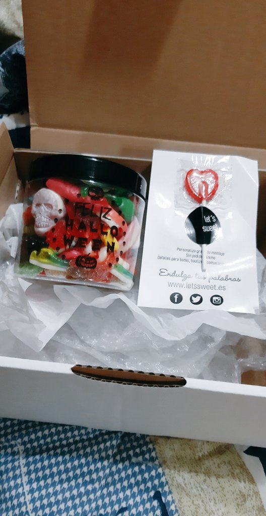 Esther_Concha's tweet image. ¡Menuda pasada, mil gracias! @vodafone_es @lets_sweet 🤗😜🤤