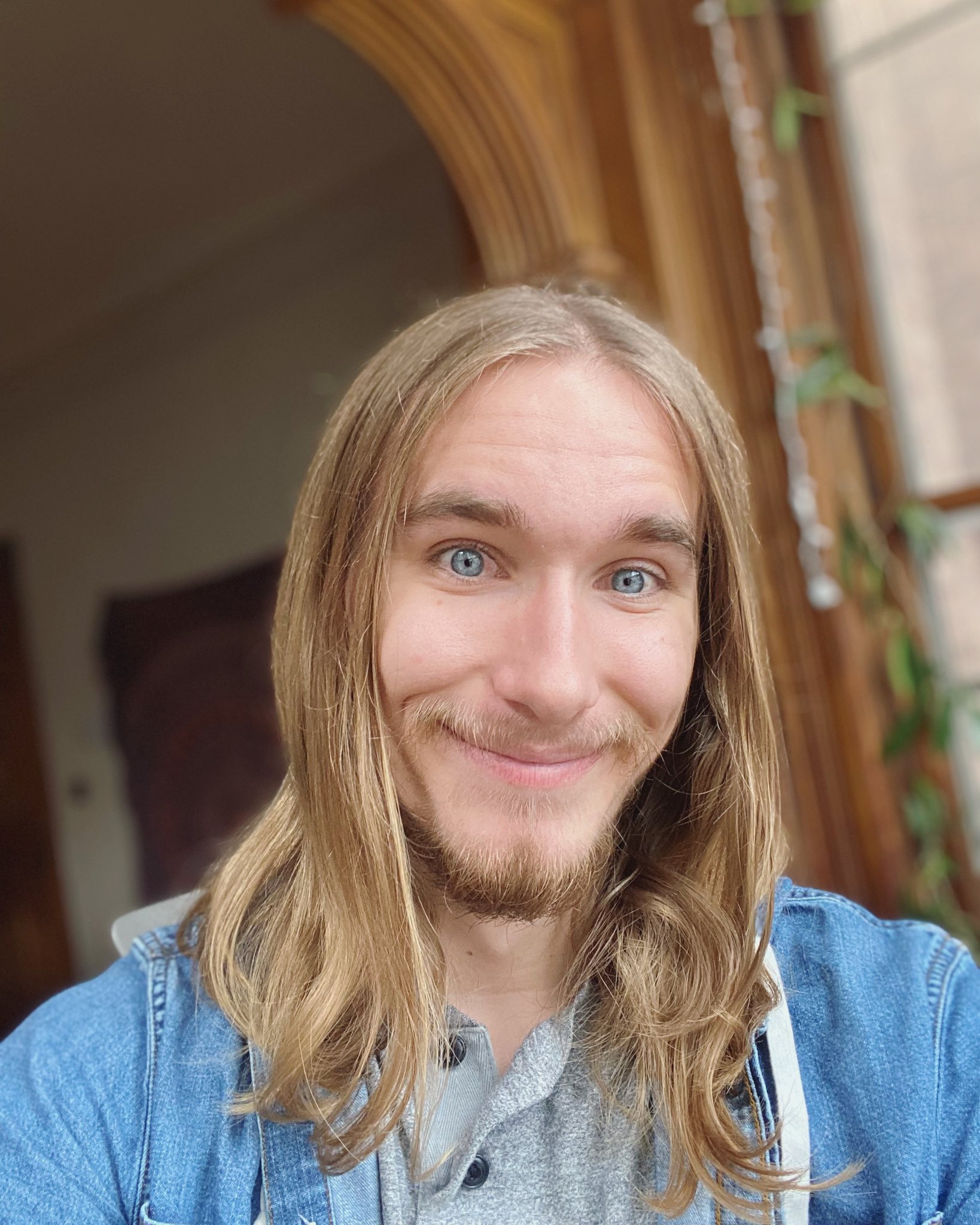 Sawyer Fredericks on Twitter: "Hmm what is your opinion on my beard? Lol 😂  I'll be live on Facebook at 5:00 Est pm today 🤗 #performer  https://t.co/oWuup8bFzR" / Twitter