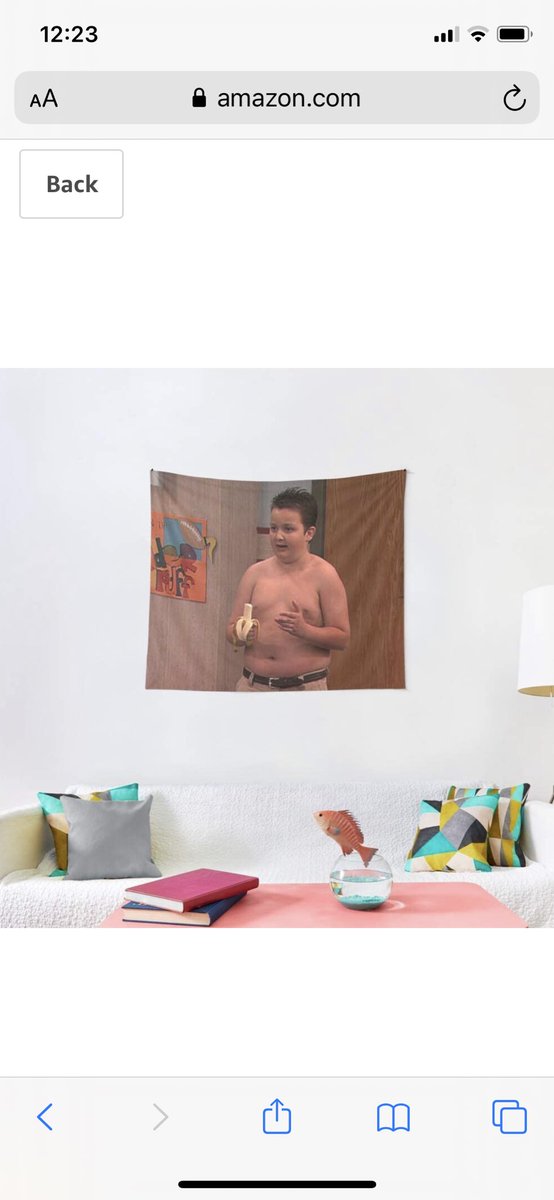 hotmesslexpress's tweet photo. My little sister convinced my mom to give her money to decorate her dorm room and this is what she bought....i have never been more proud to be her big sister https://t.co/a3CV9ILha1